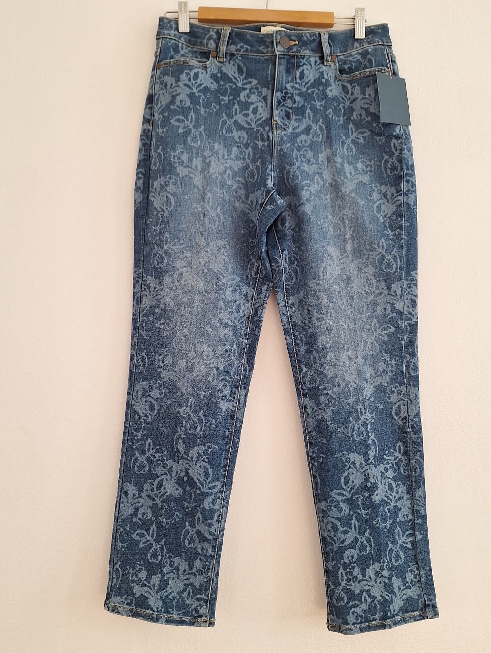 NWT Coldwater Creek Blue Floral Straight-Leg Jeans